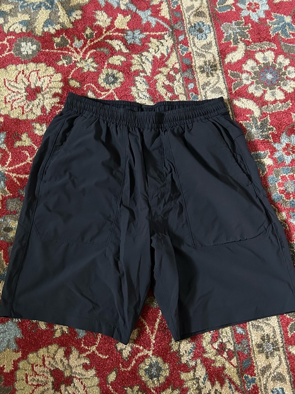 Lululemon Ripstop 8” Men's Black Elastic-Waist Drawstring Shorts